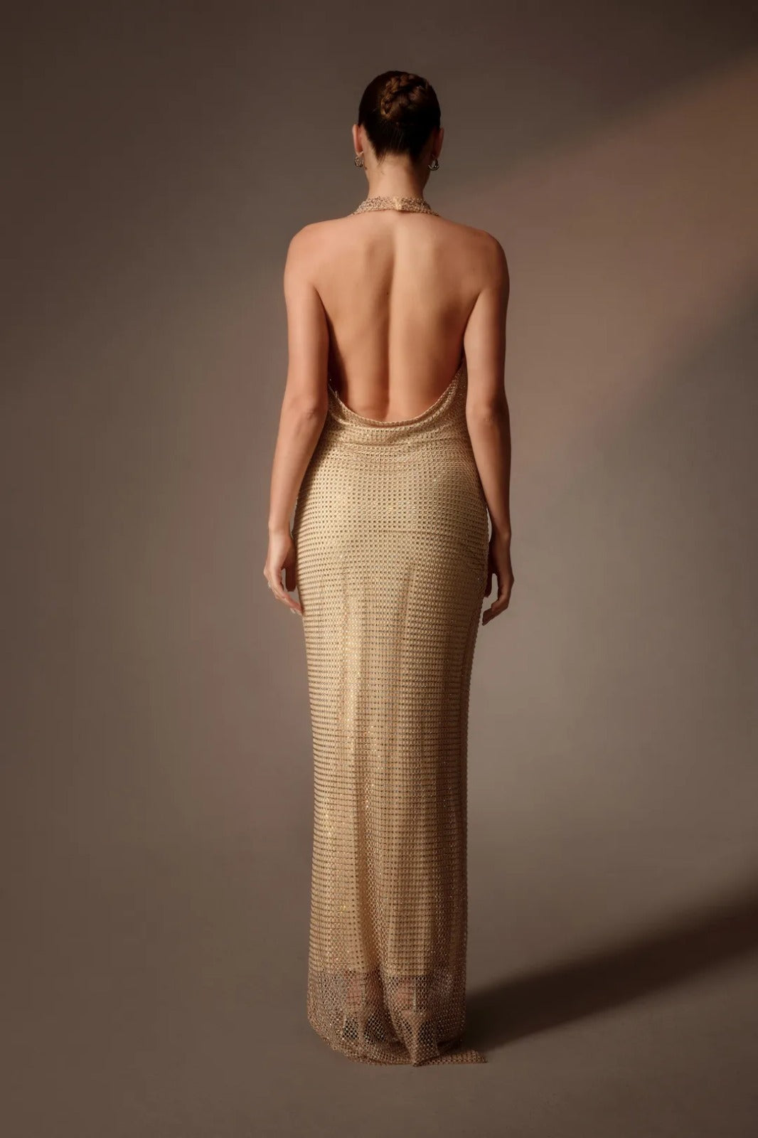 Mirthe lange jurk met strass in goud, open rug